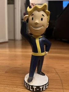 Vault Boy Bobblehead Fallout 4 - LootCrate Exclusive + More - Bild 1 von 5