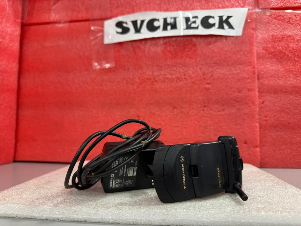 GENUINE Motorola 80231 Startac Analog Flip Cell Star Tac Phone - Image 1 of 4