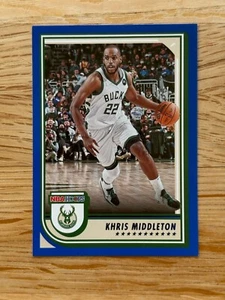 Khris Middleton 2022-23 Panini NBA Hoops Blue Parallel - #45 Bucks NBA Card NM+ - Bild 1 von 2