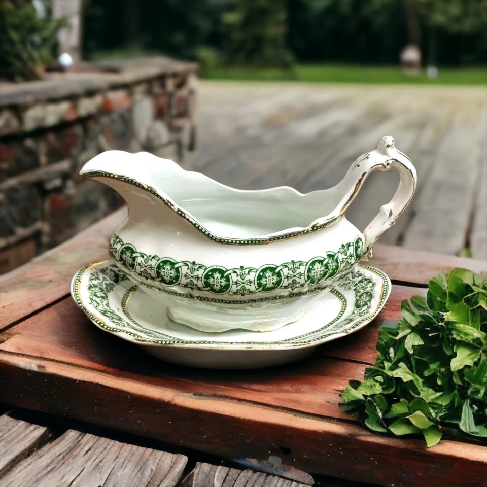 Antiguo barco de salsa verde Bishop and Stonier Roden y artículos de transferencia de placa inferior Foto 1 de 4