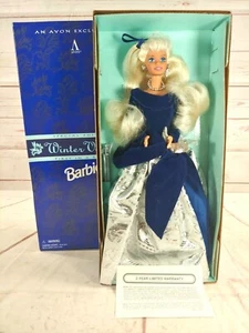 1996 Avon Winter Velvet blonde Barbie Puppe #15571  - Bild 1 von 7