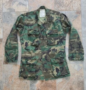 Vintage USMC Erwachsene Small Long Jacke Hemd Bluse grün Woodland Camo geteilte Taschen - Bild 1 von 9