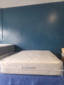 Avocado Eco Organic Mattress Queen Size - Picture 1 of 7