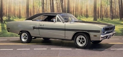 **READ** 1:18 GMP 1970 PLYMOUTH GTX EA4 SILVER CODE 999 DIECAST MODEL - Image 1 of 4