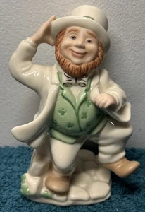 Lenox Irish Leprechaun Doing the Jig St. Patrick's Day Figur - Bild 1 von 7