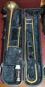 Yamaha Trombone w/Original Case CONN 6 1/2 AL-S Mouthpiece - Foto 1 di 7