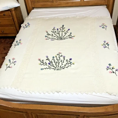 Manta afgana hecha a mano color crema tejida borde festoneado 3D floral 60"x60" Foto 1 de 4