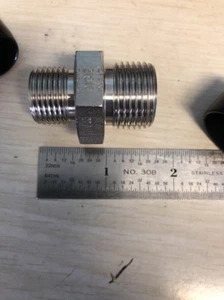 Anixter Pent. Flareless Aircraft Reducers AS21916J10-8 1/2-3/4" with certs (100) - Picture 1 of 12