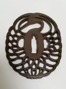 Antigua espada de hierro japonesa Tsuba motivo grúa grande era Edo firmada - Imagen 1 de 4