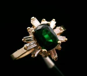 14kt Yellow Gold Synthetic Green Gemstone & .50pts Diamond Ring - Size 7.5-3.00g - Picture 1 of 10