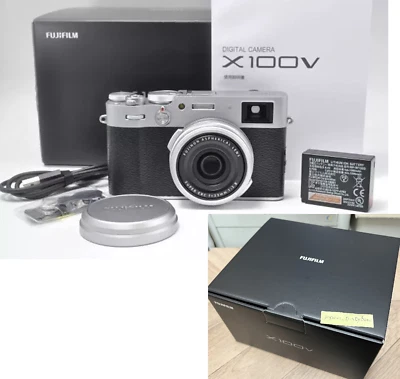 Fujifilm X100V Silver Compact Digital Camera Single Focus Lens 26.1MP New - Image 1 of 4
