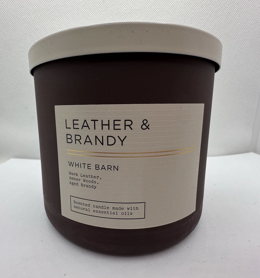 Bath & Body Works皮革和白兰地14.5盎司3芯蜡烛 — 第 1/1 张图片