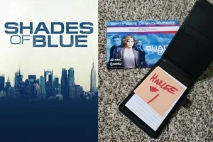 Shades of Blue - Jennifer Lopez - JLO - Polizei Notizbuch mit Studio Echtheitszertifikat - Bild 1 von 3