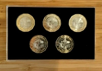 LOT OF 5 MEXICO 20 PESOS COINS 500 ANIVERSARY PUERTO VERACRUZ  ACRYLIC DISPALY  - Image 1 of 4