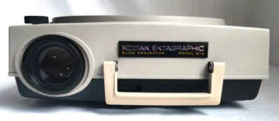 Kodak carousel Ektagraphic E-2 slide projector standard lens Working except bulb - Image 1 of 4
