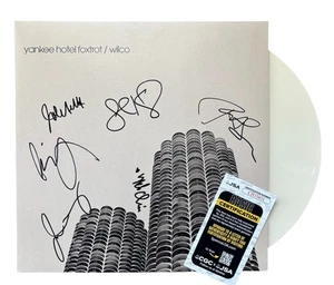 WILCO FIRMATO YANKEE HOTEL FOXTROT VINILE LP RECORD JSA COA Jeff Tweedy +5 - Foto 1 di 1