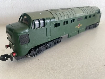HORNBY DUBLO 2 RAIL 2232 DELTIC DIESEL CO-CO BR GREEN POWERS WELL GC ALLROUND - Image 1 of 4