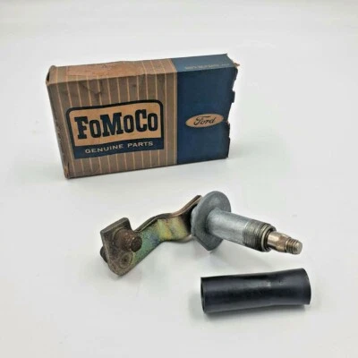 Ford Taunus/Cortina Windshield Wiper arm and pivot shaft assy 72GG-17B-493-AA - Изображение 1 из 4