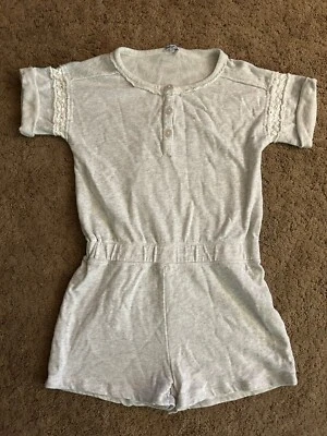 Niñas Espléndido Gris Mameluco Blanco Encaje Mangas Puños Botones Bolsillos 12 Niñas Foto 1 de 4