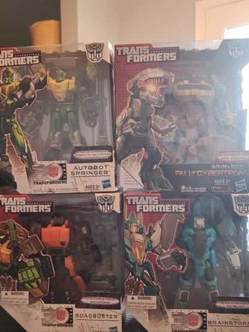 TRANSFORMERS GENERATIONS THRILLING 30 LOT AUTOBOTS MISB/NEW Cover