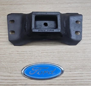 ESCORT Mk/Mk2 GEARBOX MOUNT 3024E-6068E GENUINE NEW FORD PART RARE NOW - Picture 1 of 4