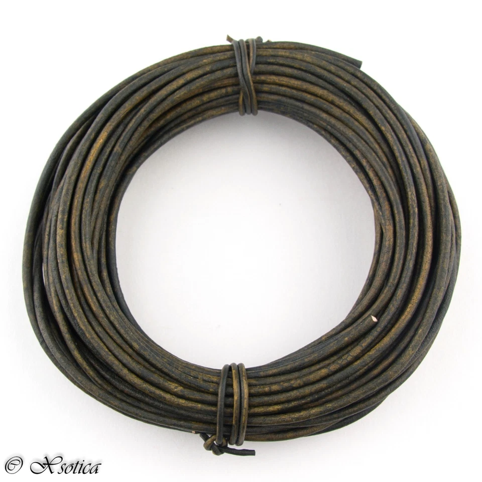 Шнур Xsotica® из натуральной круглой кожи 2,0 мм 10 ярдов более 65 цветов в наличии  - Изображение 1 из 1