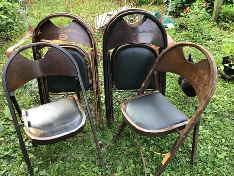 (6) LOUIS RASTETTER SOLID KUMFORT FOLDING CHAIRS Cover