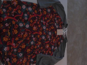 Lularoe Randy DAMEN T-SHIRT GRÖSSE 2XL neu mit Etikett geblümt mit grauen Ärmeln (RN6) - Bild 1 von 4