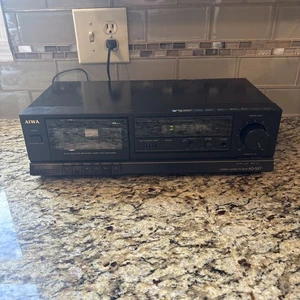Aiwa AD-S27U Stereo Cassette Deck - TURNS ON - PARTS/REPAIR - Picture 1 of 16