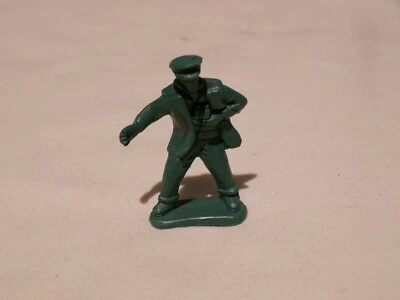 Plastic Soldier Field Marshal – 4.5cm Tall Green Toy Figure – Used Excellent - Image 1 of 3