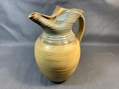 Ancien beau pichet pot à eau en terre cuite vernissée signé Larozas vintage - Photo 1/4