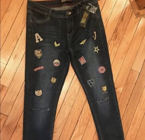 Roma Studio Jeans mit Military Patches Gr. 15 - Bild 1 von 5