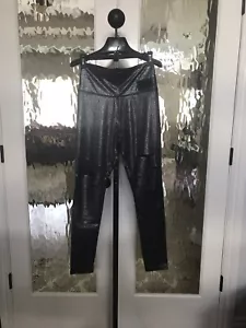 Leggings deportivos de cintura alta de Victoria's Secret rosa ultimate negro brillante excelente en excelente condición - Imagen 1 de 4