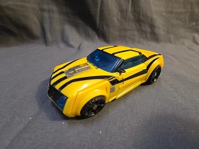 Transformers Prime Bumblebee Deluxe Class No Guns Missing Arm Hasbro 2012 - Image 1 of 4