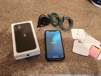 iPhone 11 - 64GB - Black - Image 1 of 4