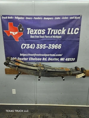 Ford F350 2011-2016 cabina y chasis Super Duty resortes de hoja traseros - par Foto 1 de 4