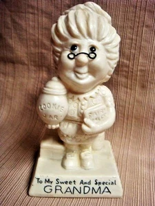 '75 Berrie & Co SILLISCULPT- My Sweet & Special Grandma - Cookie Jar & Storybook - Picture 1 of 8