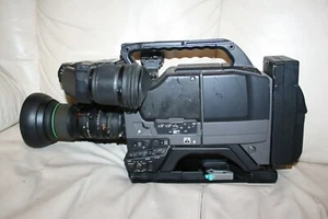 JVC KY-D29 - Picture 1 of 3