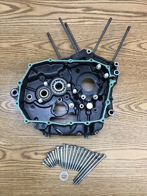 HONDA SHADOW SPIRIT VT750 2001-2007, CÁRTER PARTE DERECHA # 11100-MBA-710 Foto 1 de 4