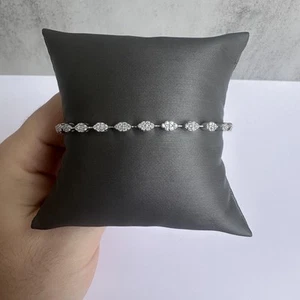 Elegant 14kt White Gold Natural Diamond Bracelet - 0.81ctw, Adjustable, New - Picture 1 of 4
