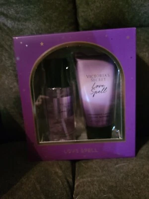 💜New in Box Victoria's Secret  LOVE SPELL Gift Set Body Mist & Lotion 2.5 Oz - Image 1 of 2