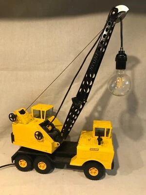 Винтажный игрушечный кран Nylint Michigan «разрушительный шар» лампа 1970-х годов. - Изображение 1 из 4