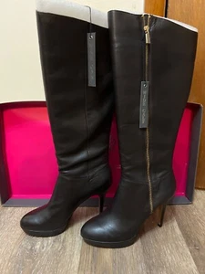 Vince Camuto Tall High Heel Stiefel Leder (weite Wade) Dark Roast Farbe Gr. 9 - Bild 1 von 6