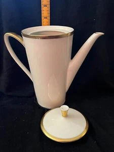 Coffee Pot Johann Seltmann VohenstrauB 4842 Porcelain Cream with Gold Trim - Picture 1 of 7