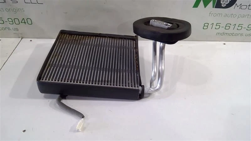 Núcleo evaporador Nissan Murano 2015-2017 OEM 27280-9UC0B Foto 1 de 4