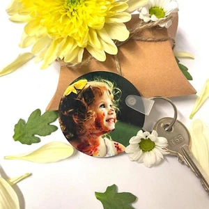 Personalised Photo Keyring Birthday Gifts For Her Him 18th 21st 30th 50th 60th - Picture 1 of 2