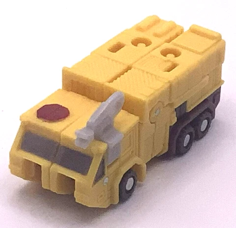 TRANSFORMERS Universe Deluxe Class: Firebot Cover