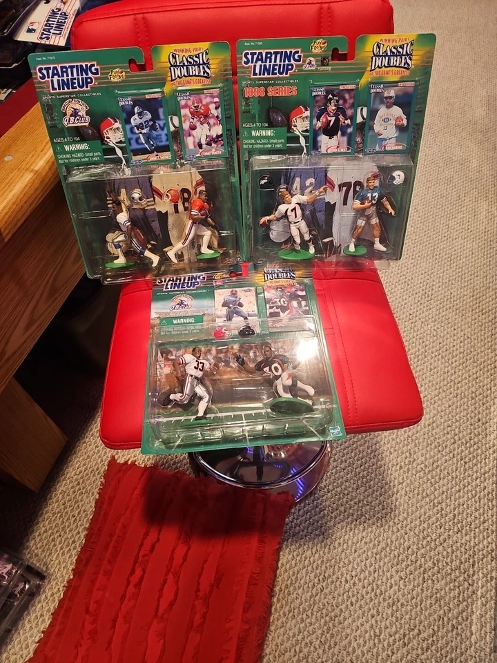 Lote de alineaciones iniciales dobles clásicos de la NFL 1998 Emmitt Smith, Terrell Davis, Elway Foto 1 de 4