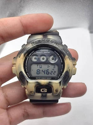 Reloj digital Casio G-Shock 1289 DW-6900MC necesita correa nueva Foto 1 de 4