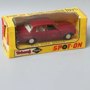 Tri-ang Spot-on N111 Ford Zephyr 6 Mklll New Zealand Issue - Picture 1 of 3